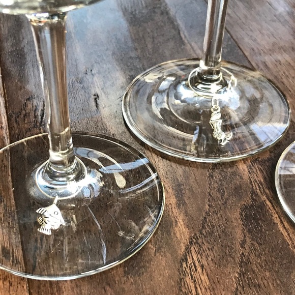 Beach themed wine glass charms- 4pc set - Picture 6 of 7